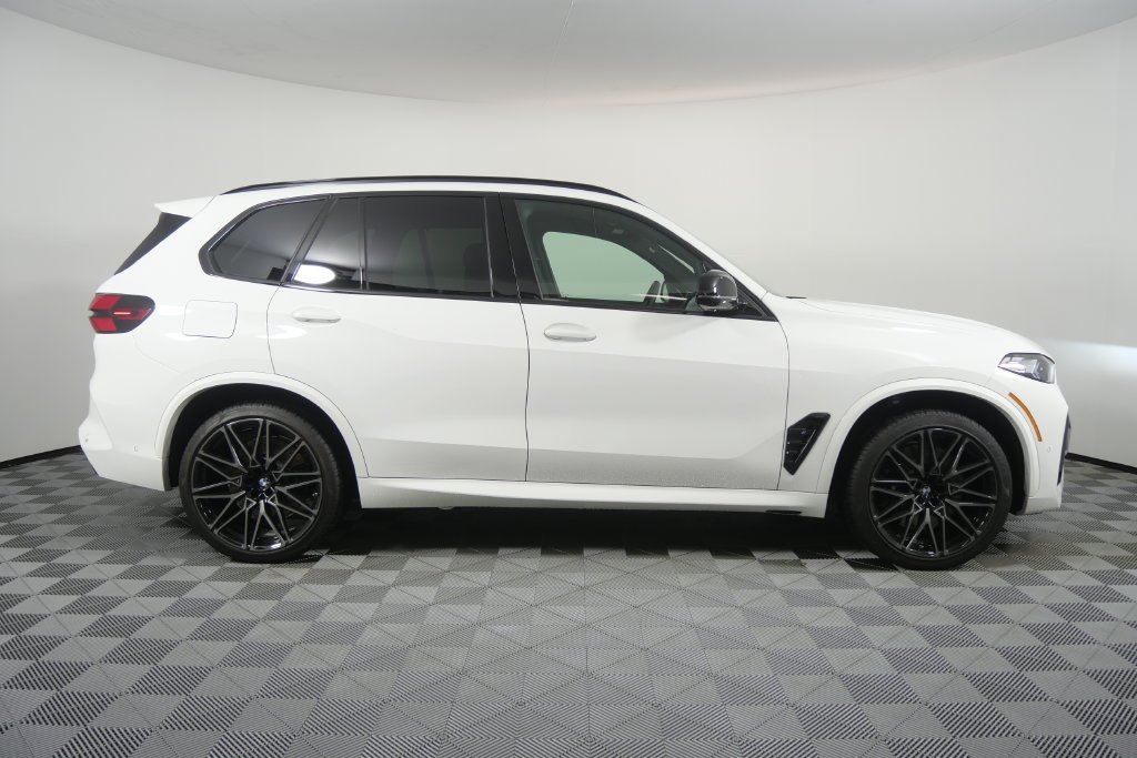New 2026 Alpine White BMW Competition image 3