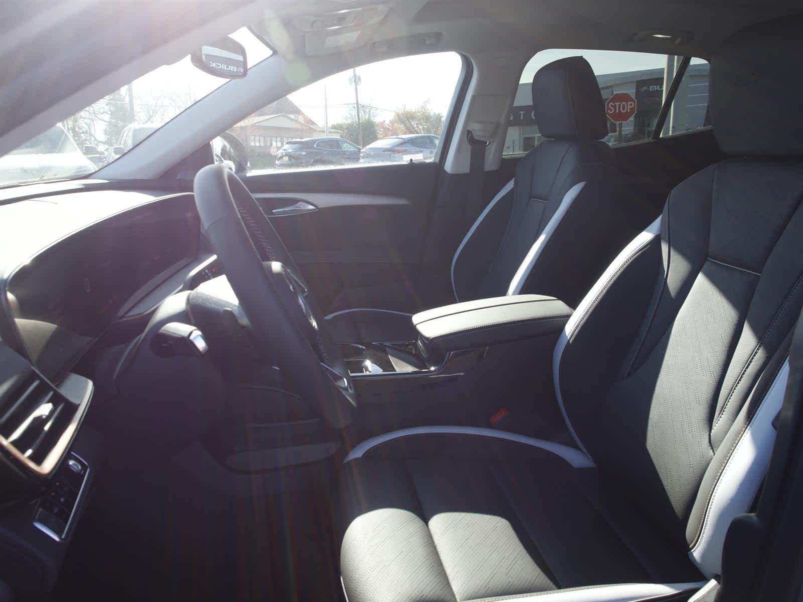 2026 Buick Envision Sport Touring - Photo 11