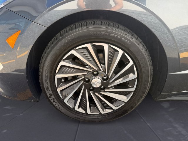 Used 2022 Gray Hyundai SEL image 36
