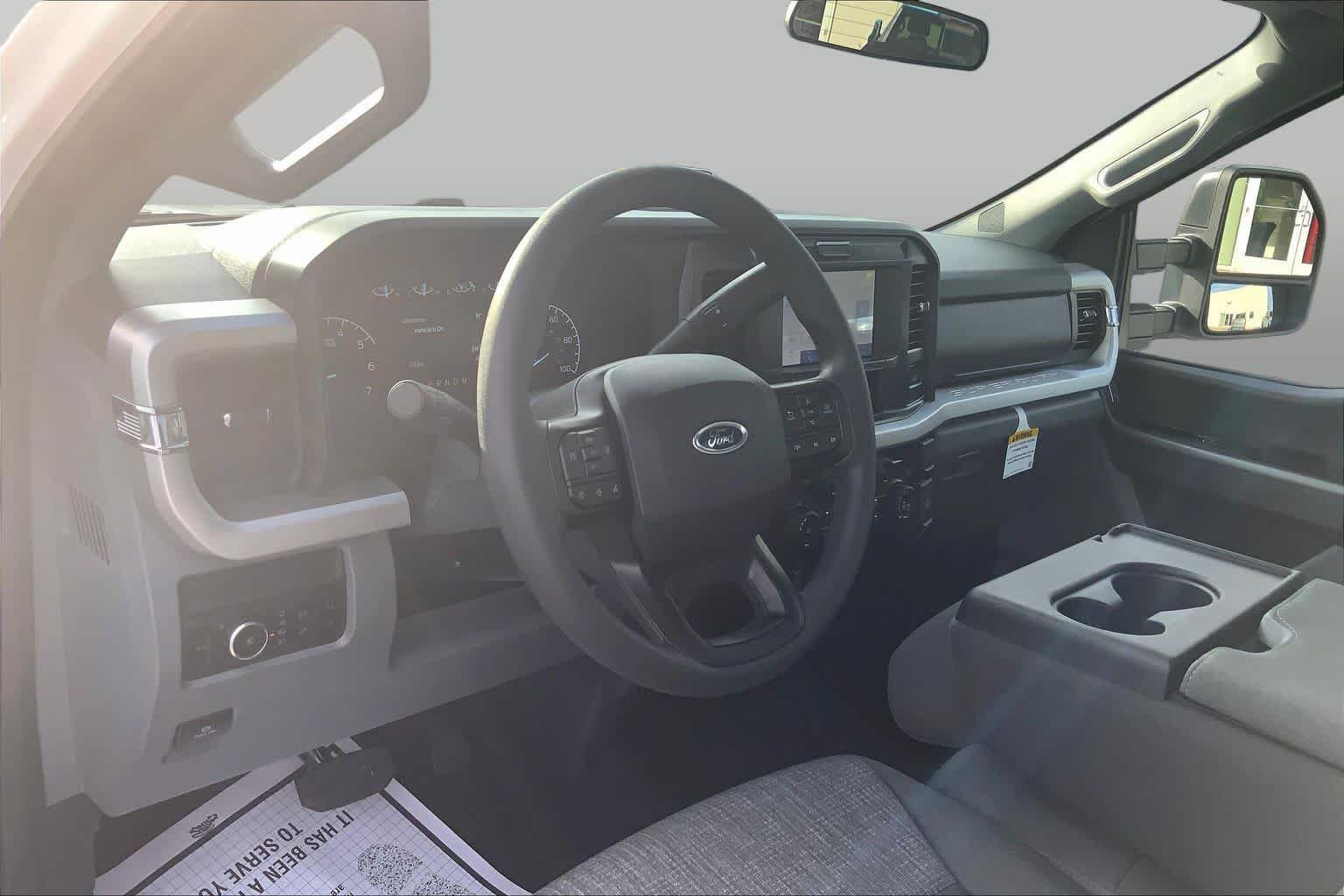 Certified Used 2025 Oxford White Ford XLT image 17