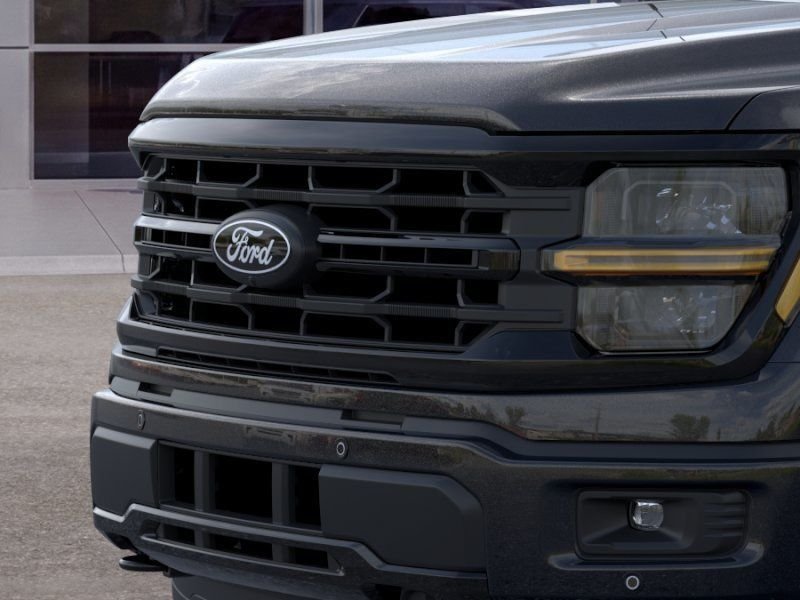 New 2026 Agate Black Metallic Ford XLT image 18