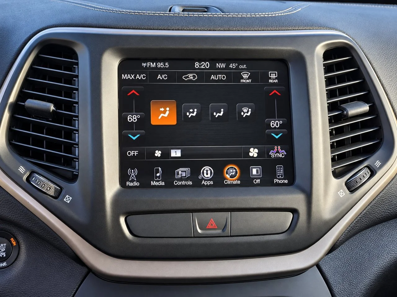 Used 2016 Bright White Jeep Latitude FWD image 16