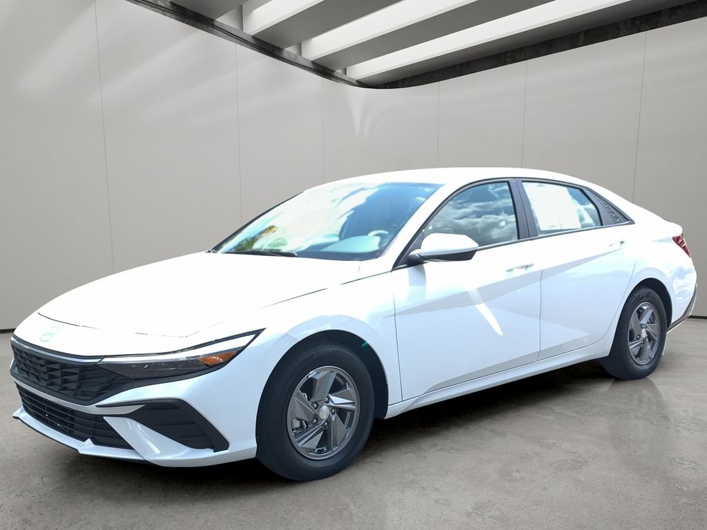 2026 Hyundai Elantra SE - Photo 1