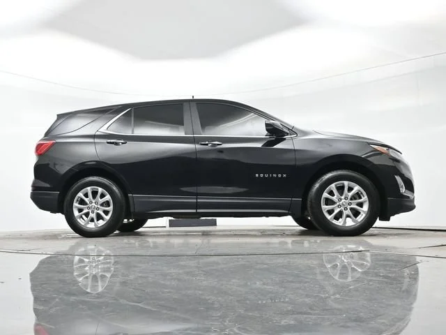 Used 2021 MOSAIC BLACK METALLIC Chevrolet LT image 31