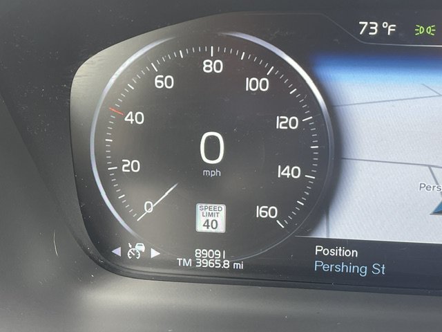 Used 2021 Silver Volvo Momentum image 20