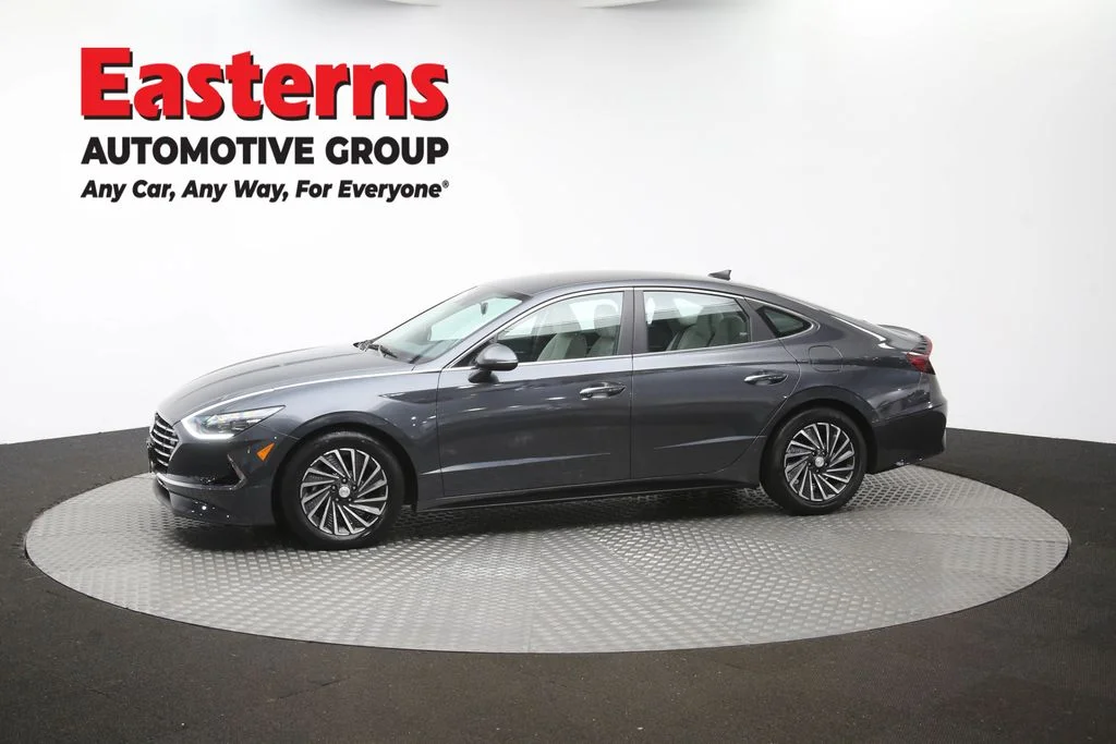 Used 2023 Gray Hyundai SEL image 60