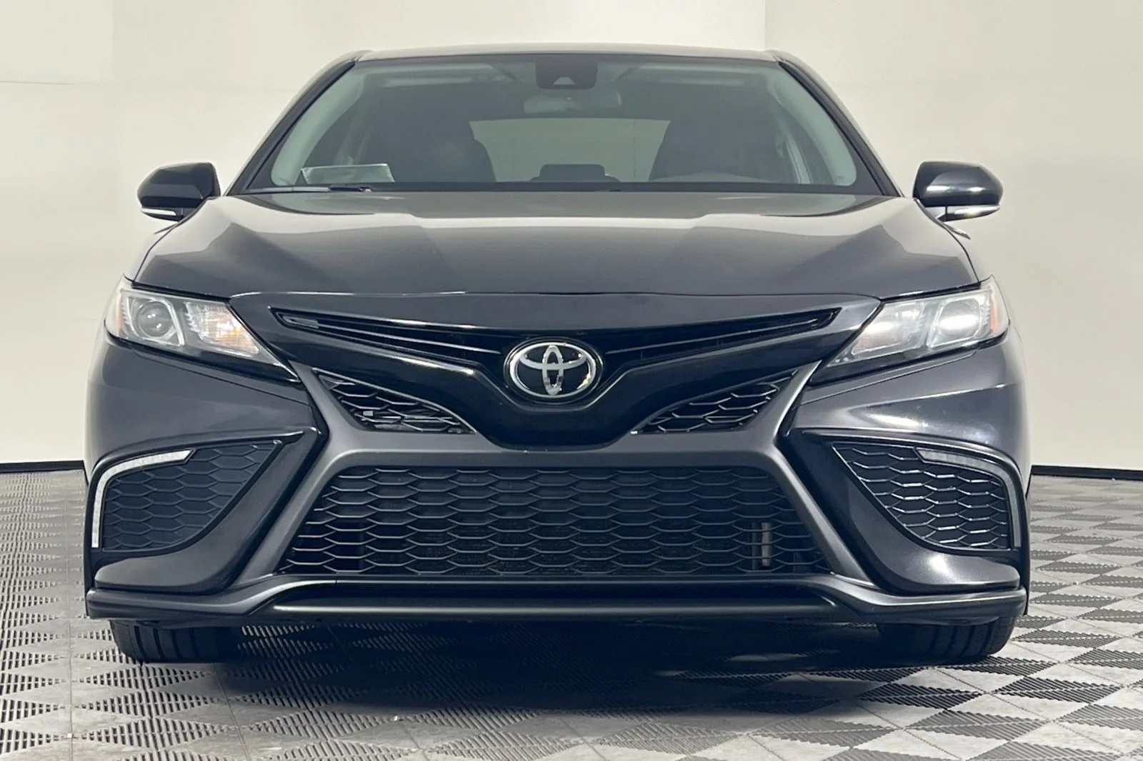 Used 2022 Midnight Black Metallic Toyota SE image 8