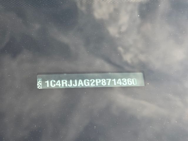 Used 2023 Gray Jeep Altitude image 14