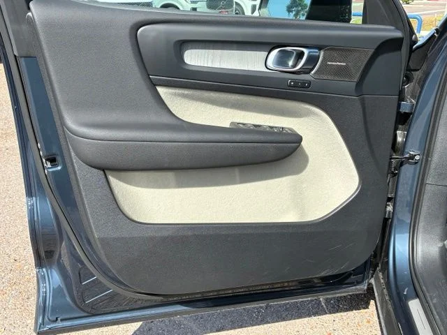 New 2026 Denim Blue Volvo Ultra image 16