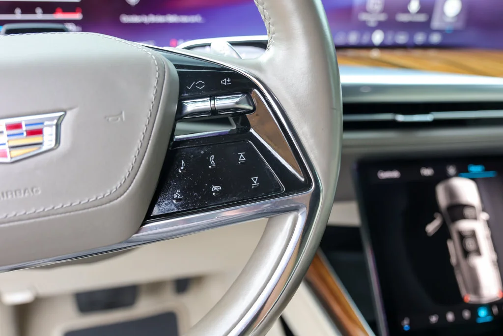 Certified Used 2025 Black Raven Cadillac Sport Platinum image 13