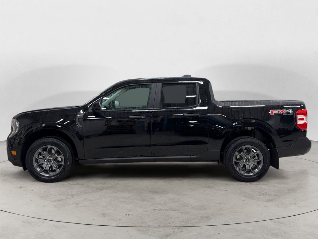 New 2026 Black Ford XLT image 2