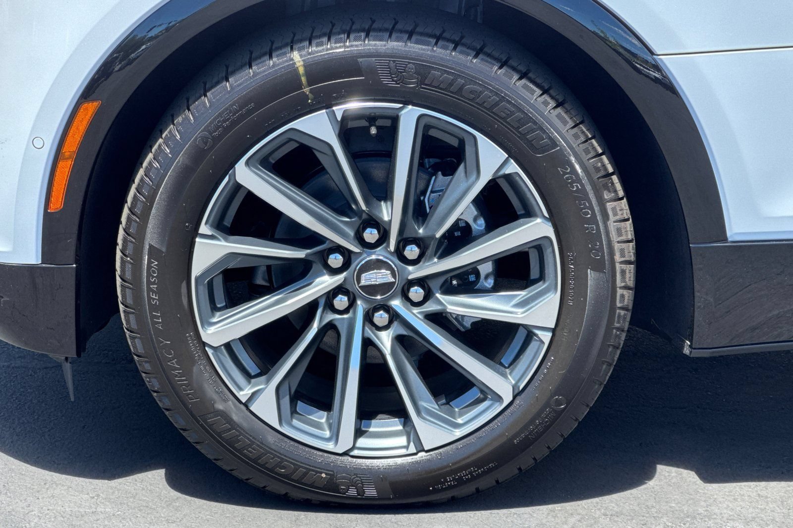 New 2026 Vibrant White Tricoat Cadillac Sport image 23