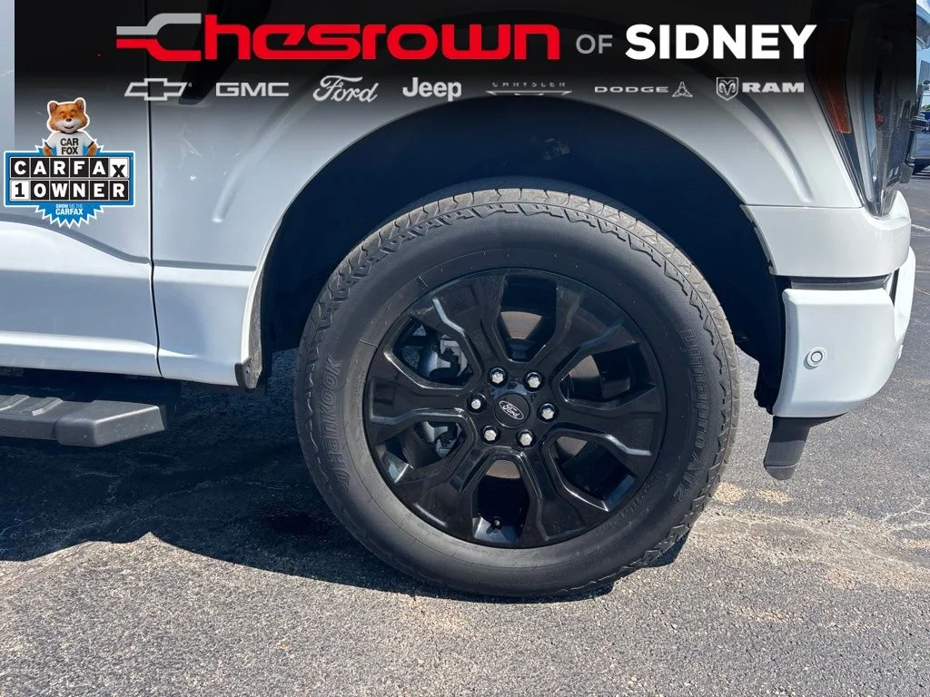 Used 2023 White Ford Lariat image 12