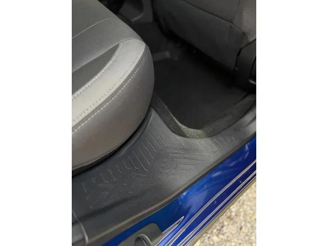 New 2026 SAPPHIRE BLUE PEARL Subaru Premium image 38