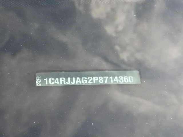 Used 2023 Gray Jeep Altitude image 14