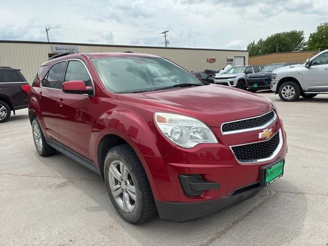 Used 2015 Red Chevrolet LT image 4