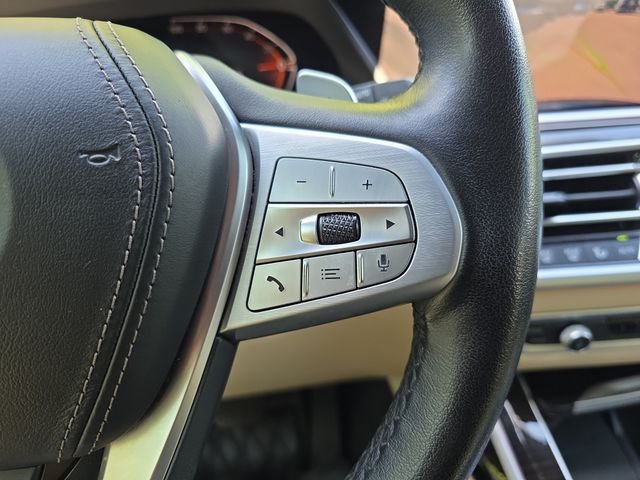 Used 2021 Black BMW xDrive40i image 22