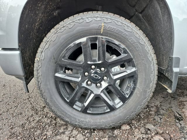New 2026 Sterling Gray Metallic Chevrolet RST image 35