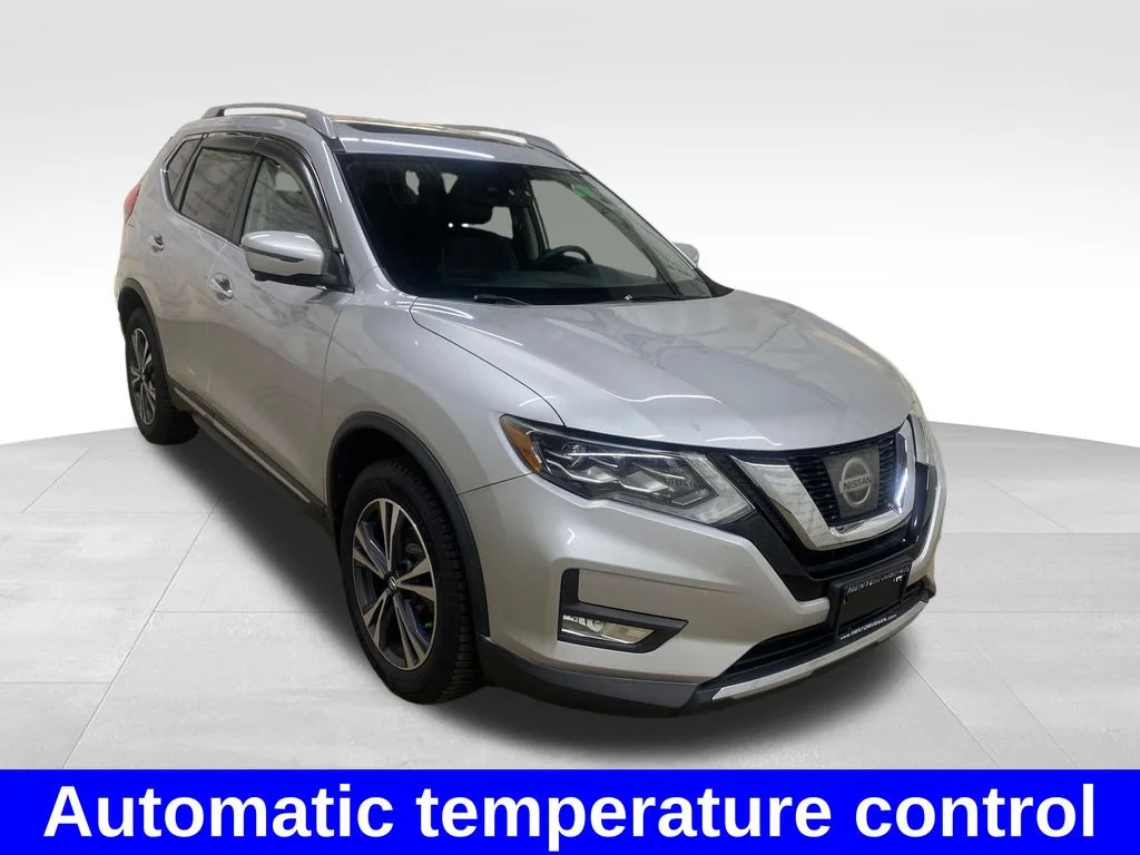 Used 2017 Silver Nissan SL image 6
