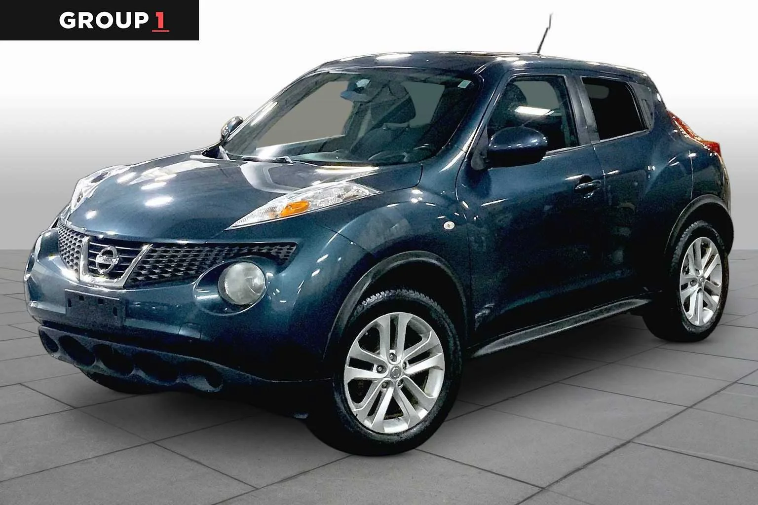 Pre-Owned 2011 Nissan JUKE SV