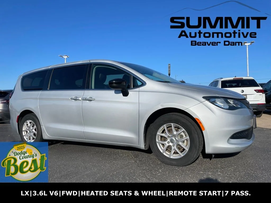 2024 Chrysler Voyager LX's photo