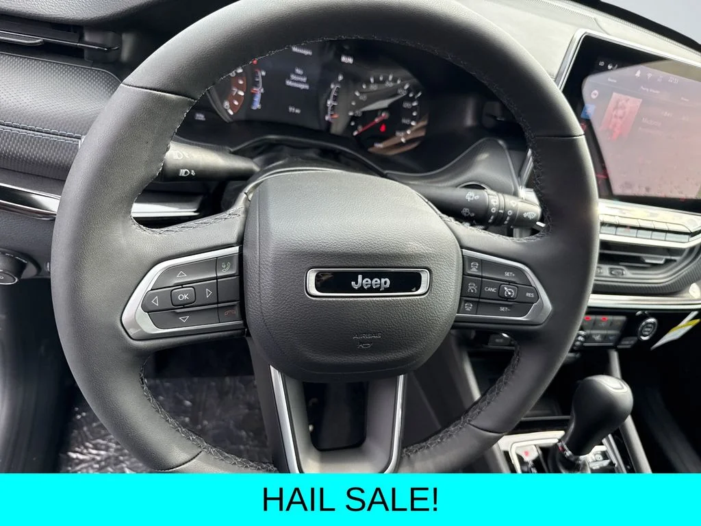 2025 Jeep Compass Latitude - Photo 11