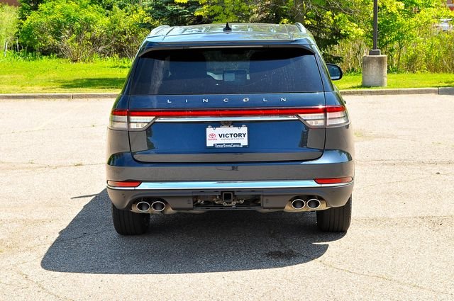 Used 2023 Blue Lincoln Reserve image 4