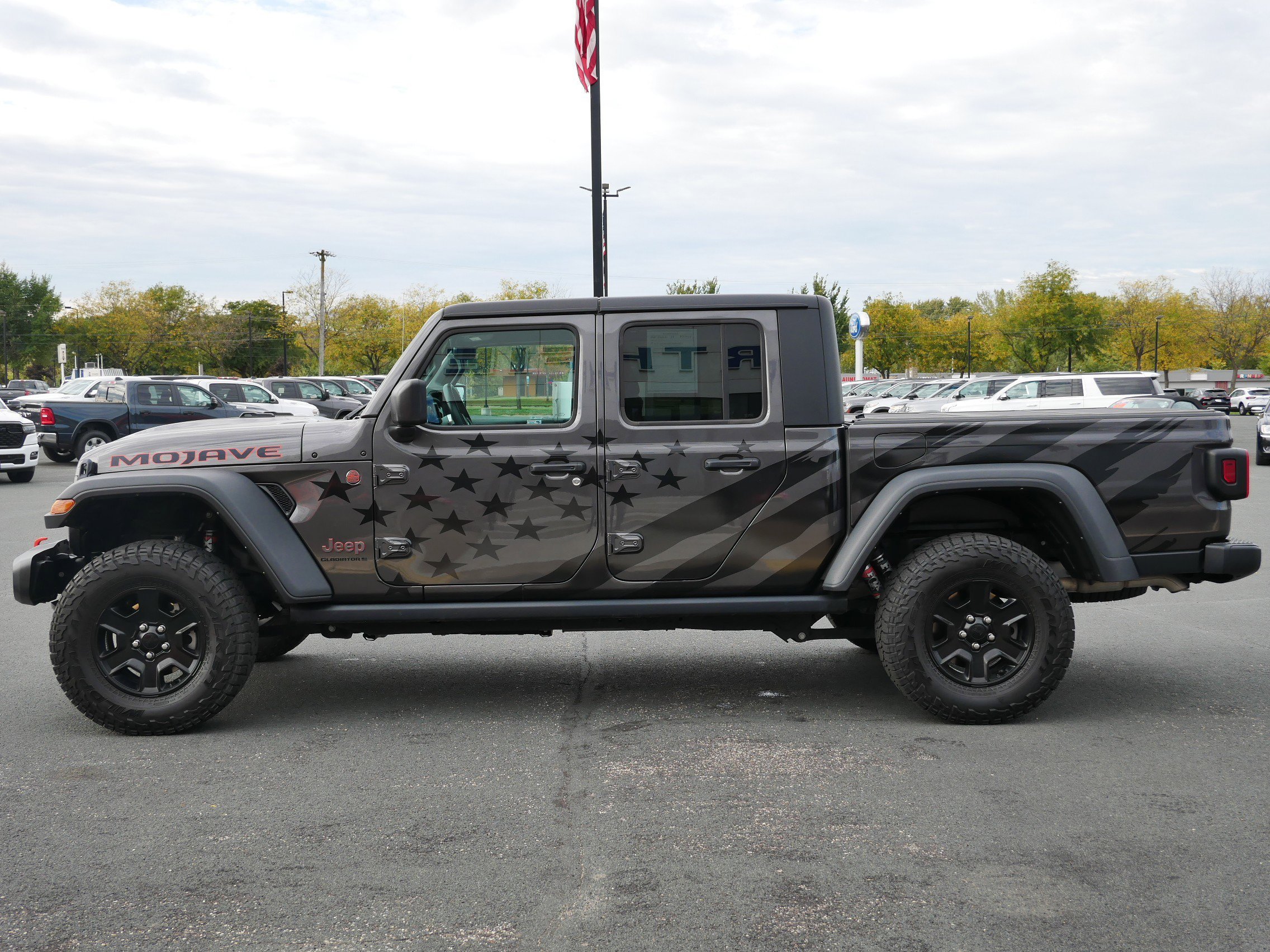 2023 Jeep Gladiator Mojave photo 3