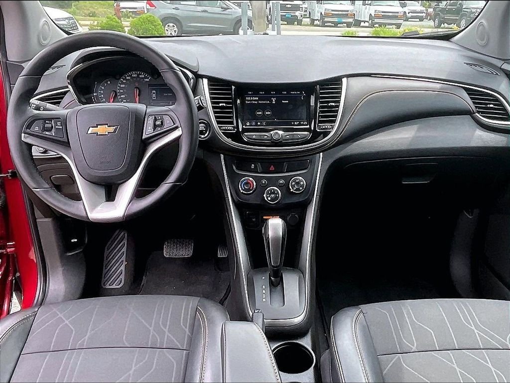 Used 2018 Red Chevrolet LT image 21