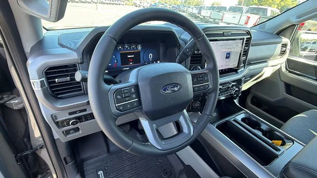 New 2026 Marsh Gray Ford XLT image 32