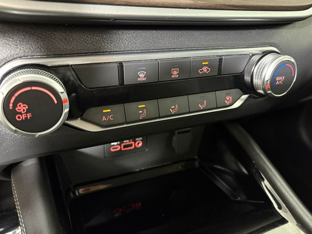 Used 2023 Black Nissan 2.5 SV image 30
