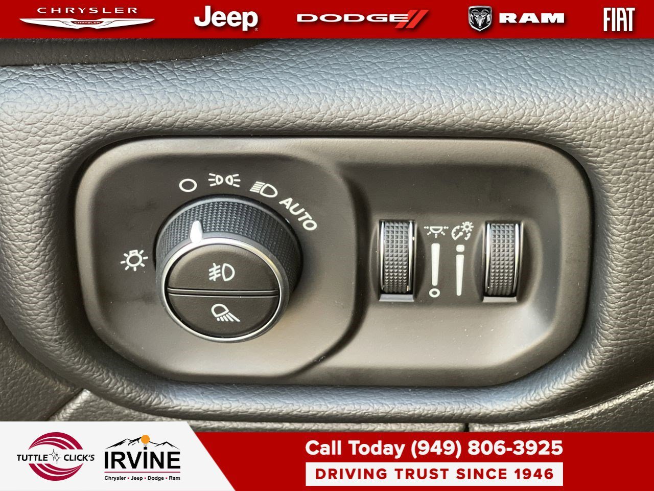New 2026 Granite Crystal Metallic Clear-Coat Exterior Paint RAM Laramie image 23