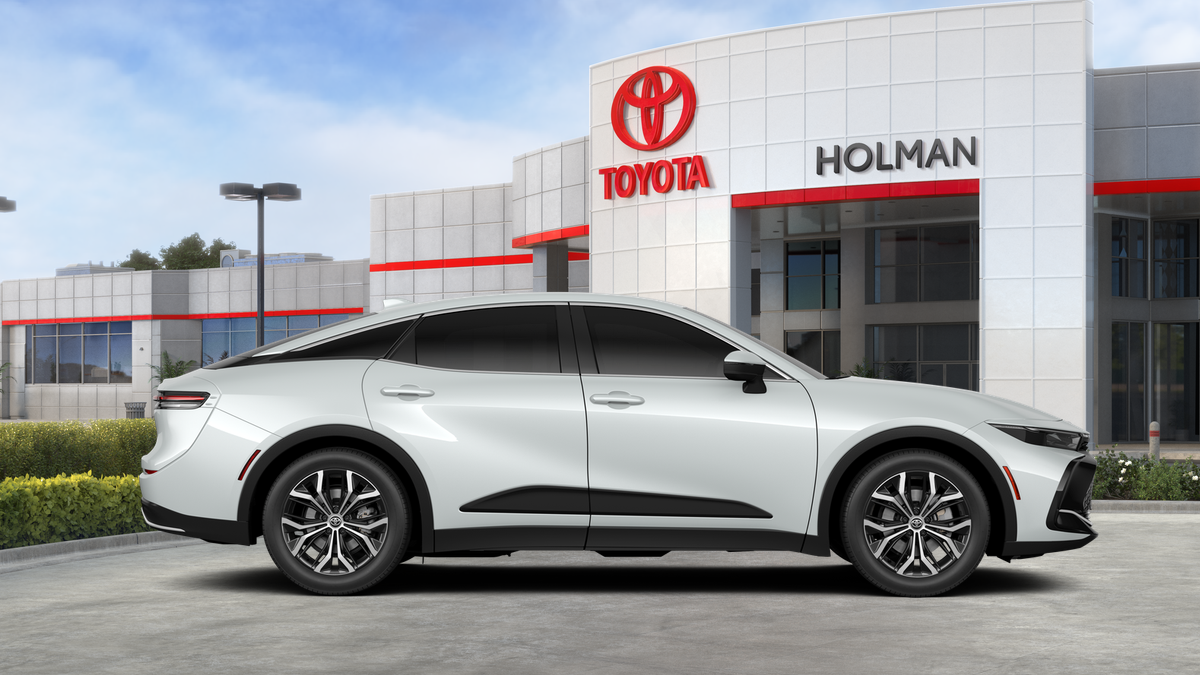 New 2026 Oxygen White Toyota XLE image 12