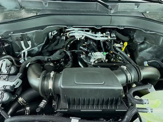 New 2026 Carbonized Gray Metallic Ford Tremor® image 33