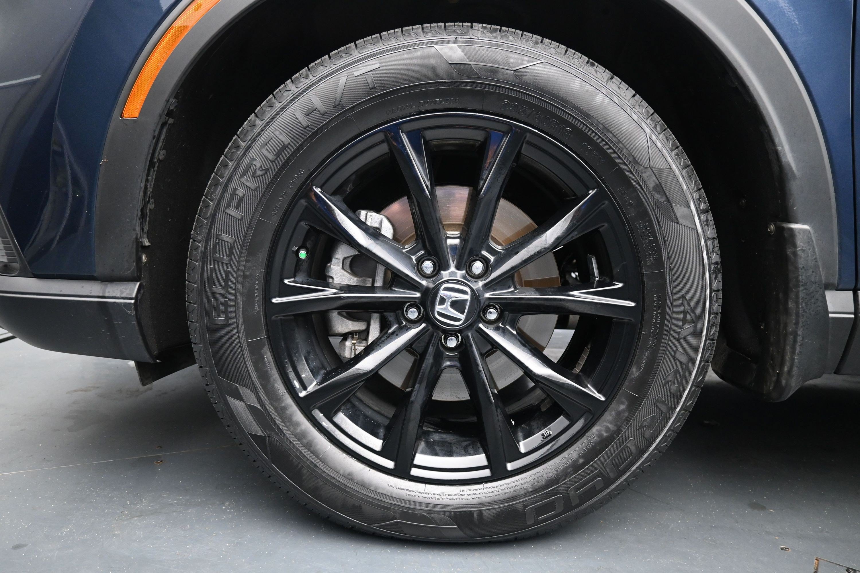 Certified Used 2025 Still Night Pearl Honda Sport image 10