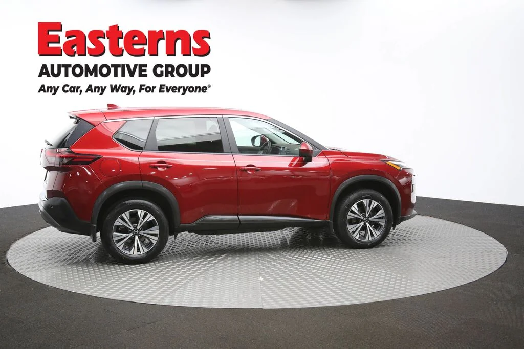Used 2023 Red Nissan SV image 41