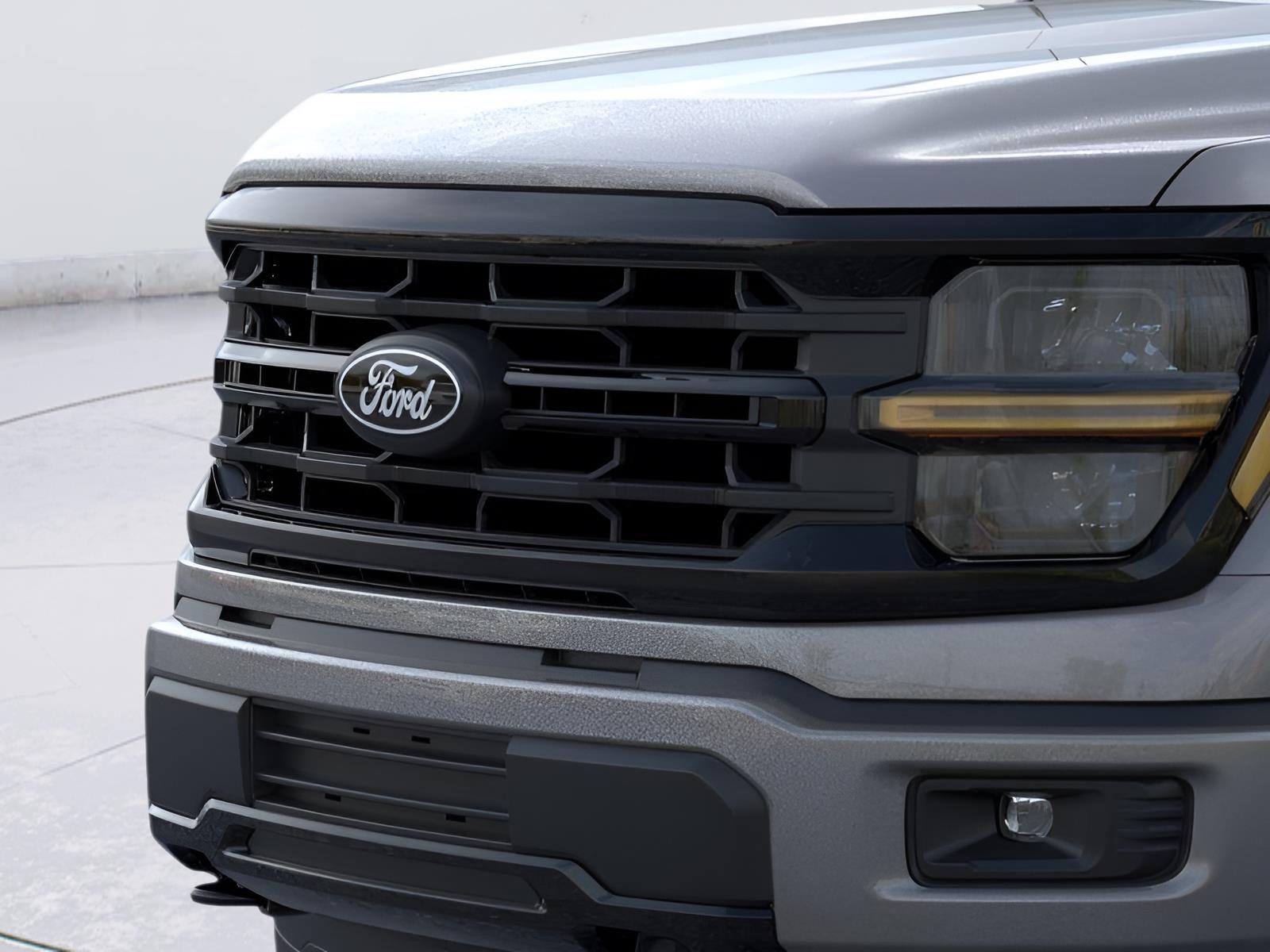 New 2026 Carbonized Gray Metallic Ford XLT image 17
