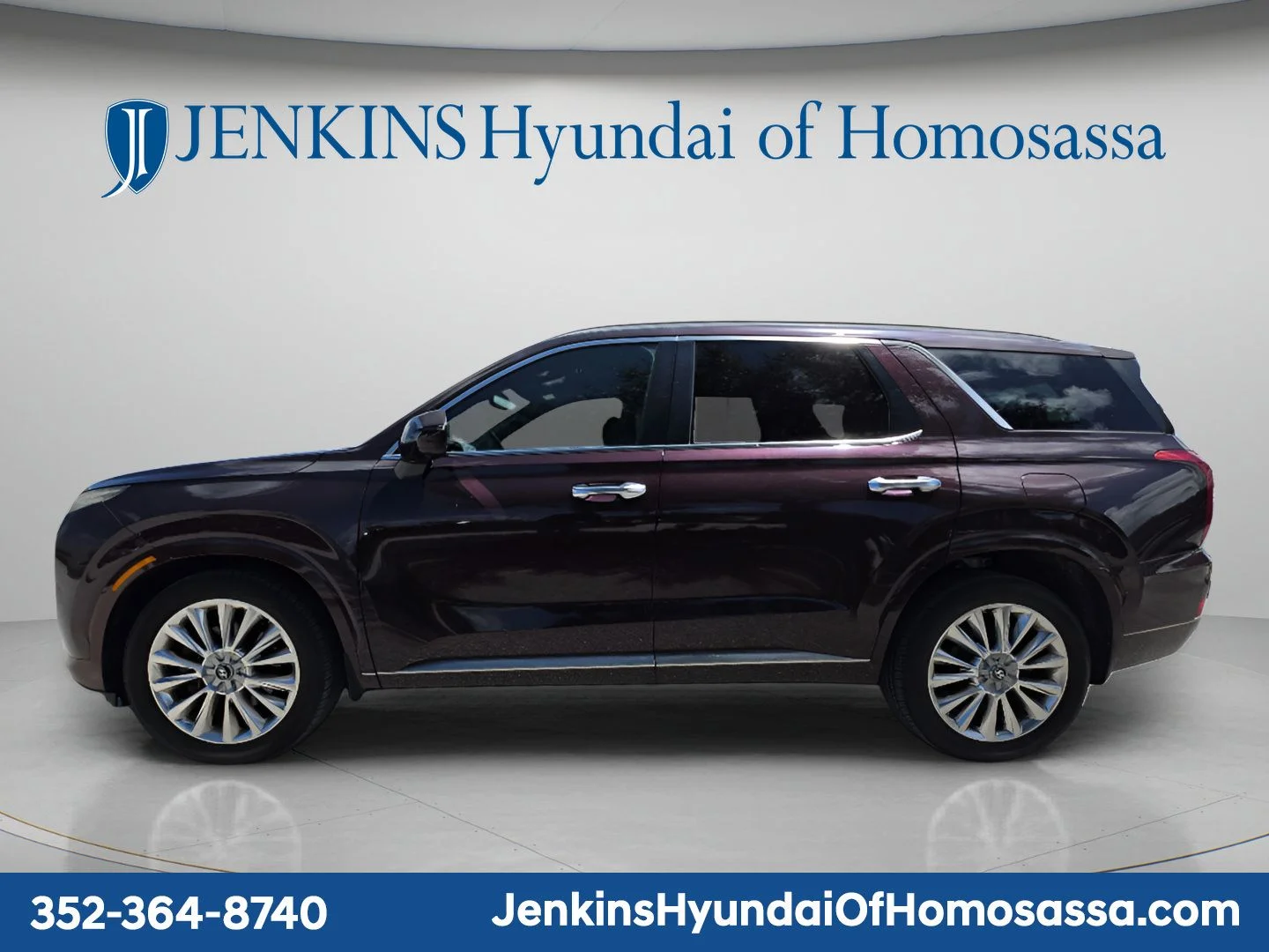 Used 2020 Red Hyundai Limited image 8