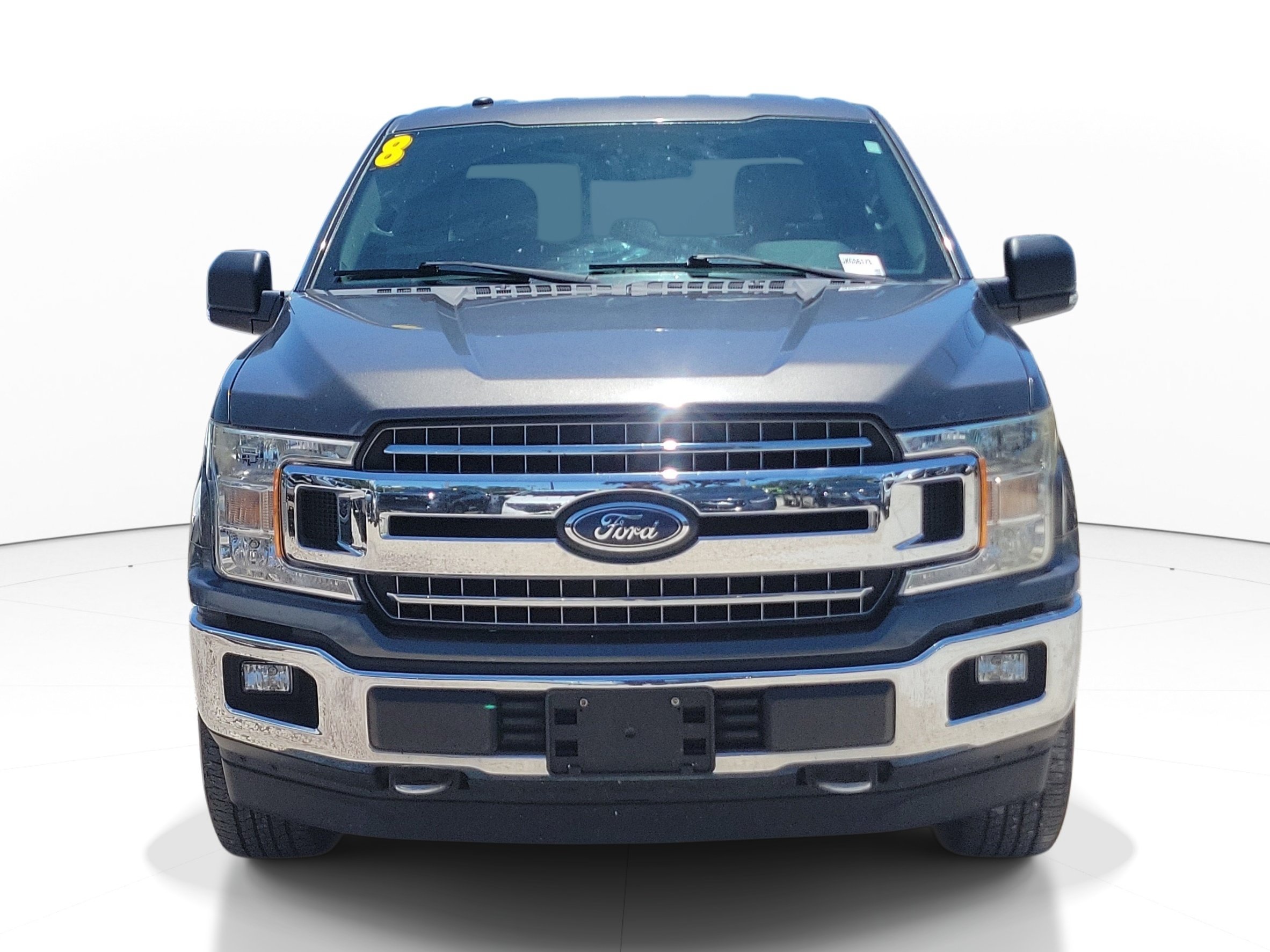 Used 2018 Magnetic Ford XLT image 2