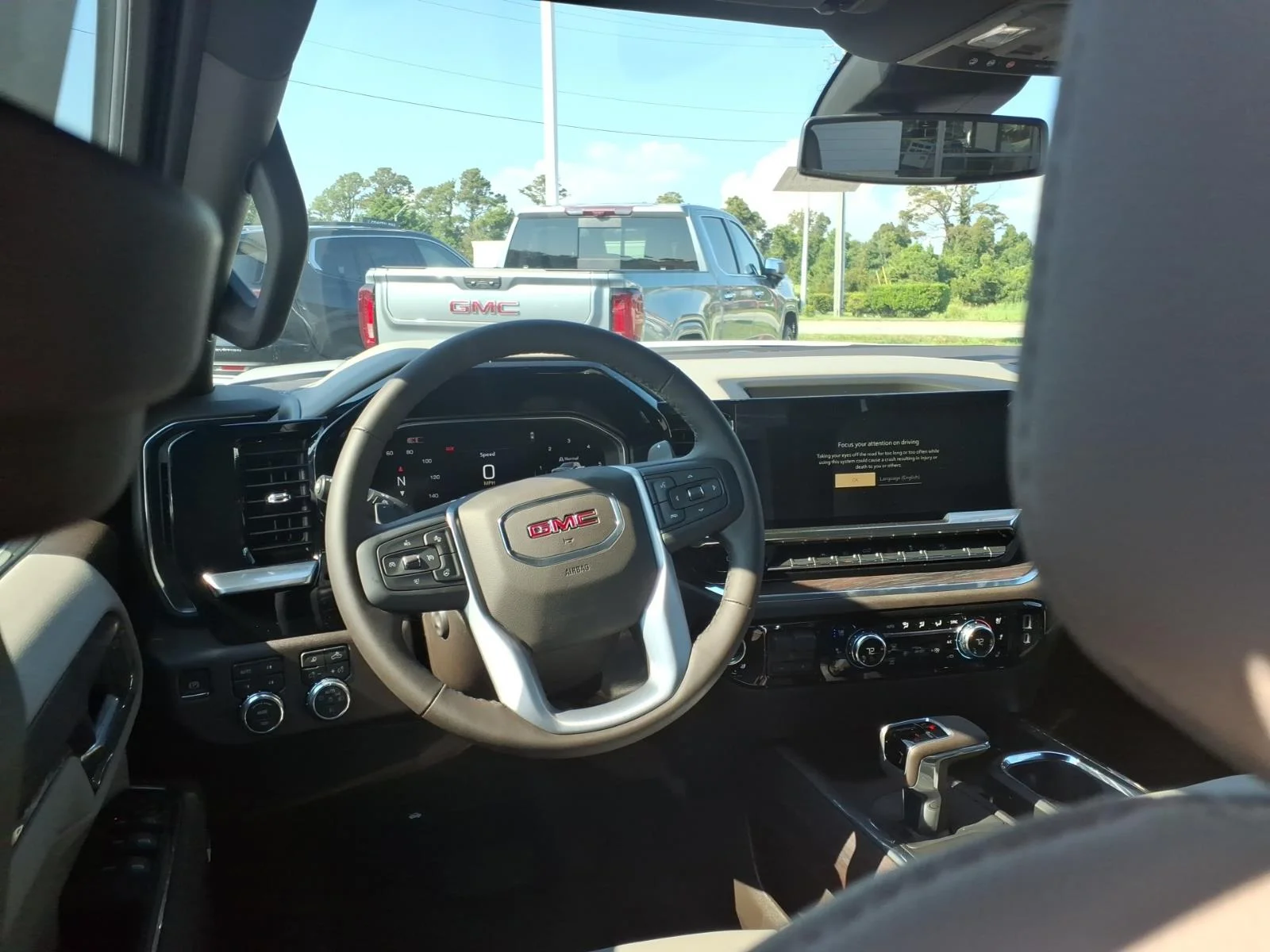 2026 GMC Sierra 1500 SLT - Photo 10