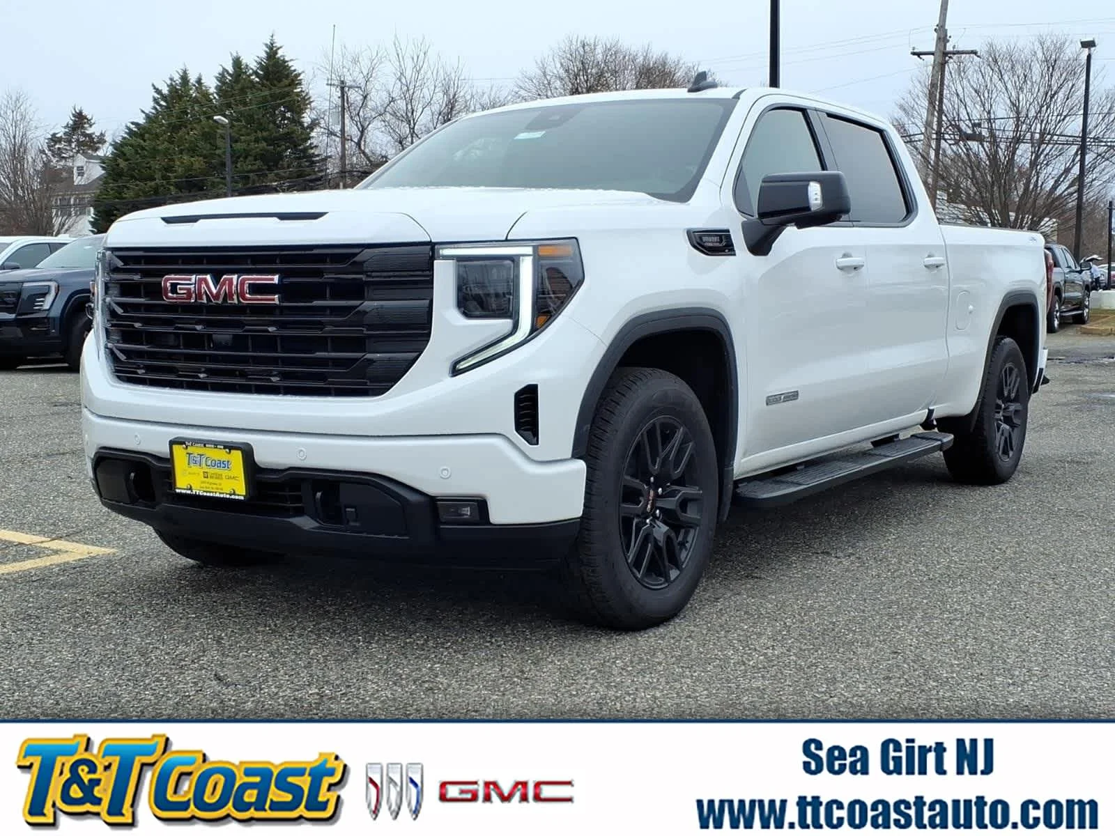 2026 GMC Sierra 4WD Crew Cab Short Box Elevation's photo
