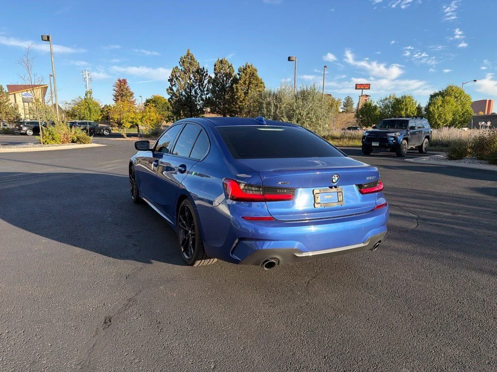 Used 2021 Blue BMW 330i xDrive image 3