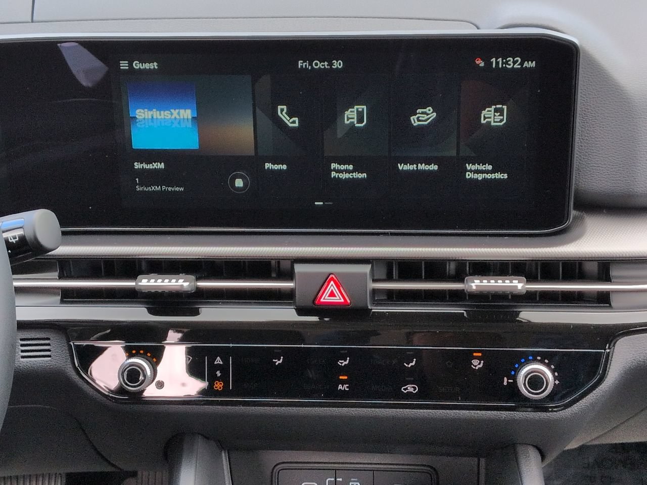 New 2027 Fusion Black Kia LX image 18