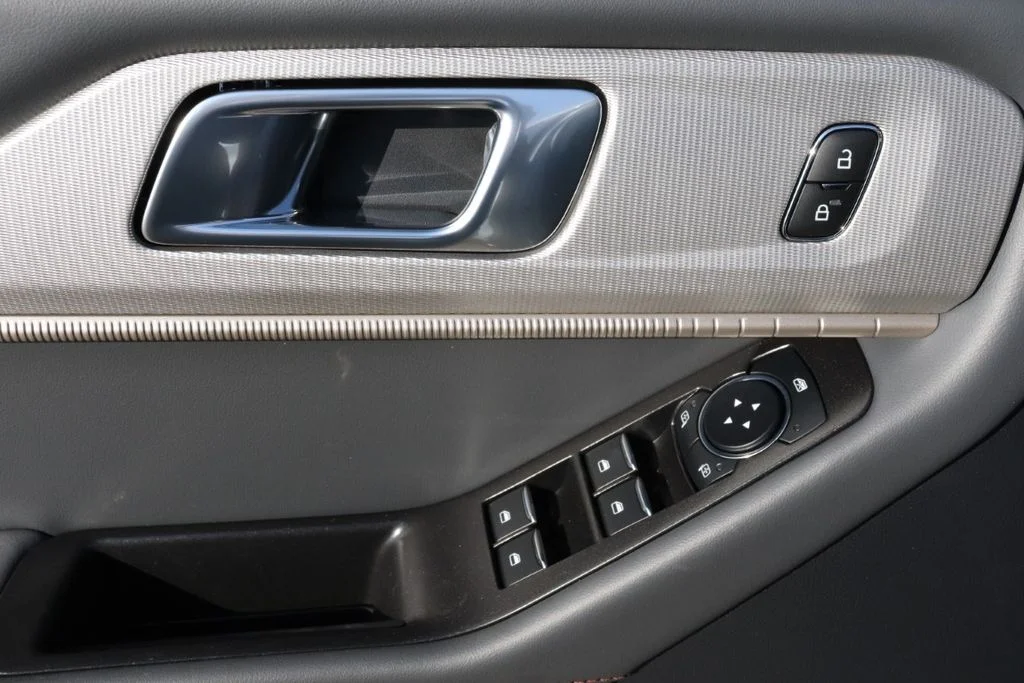 New 2026 Space White Metallic Ford Active image 42