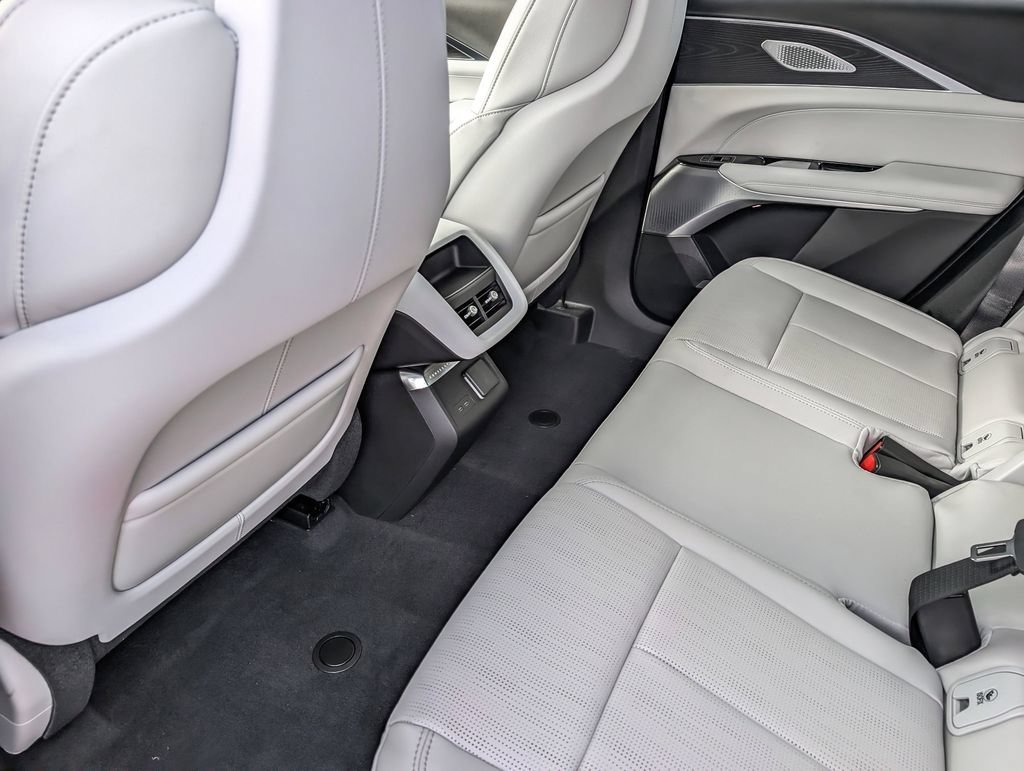 2026 Cadillac LYRIQ Premium Luxury - Photo 15