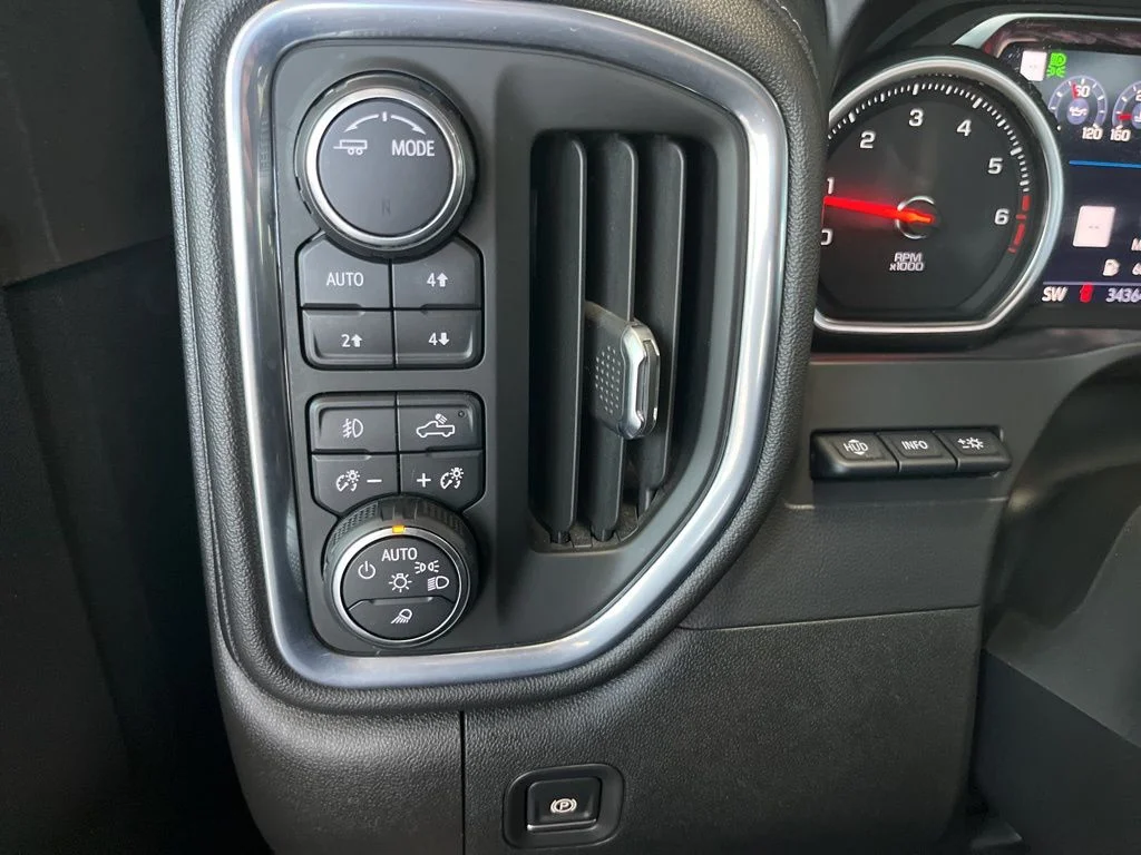 Used 2021 Black Chevrolet LTZ image 13