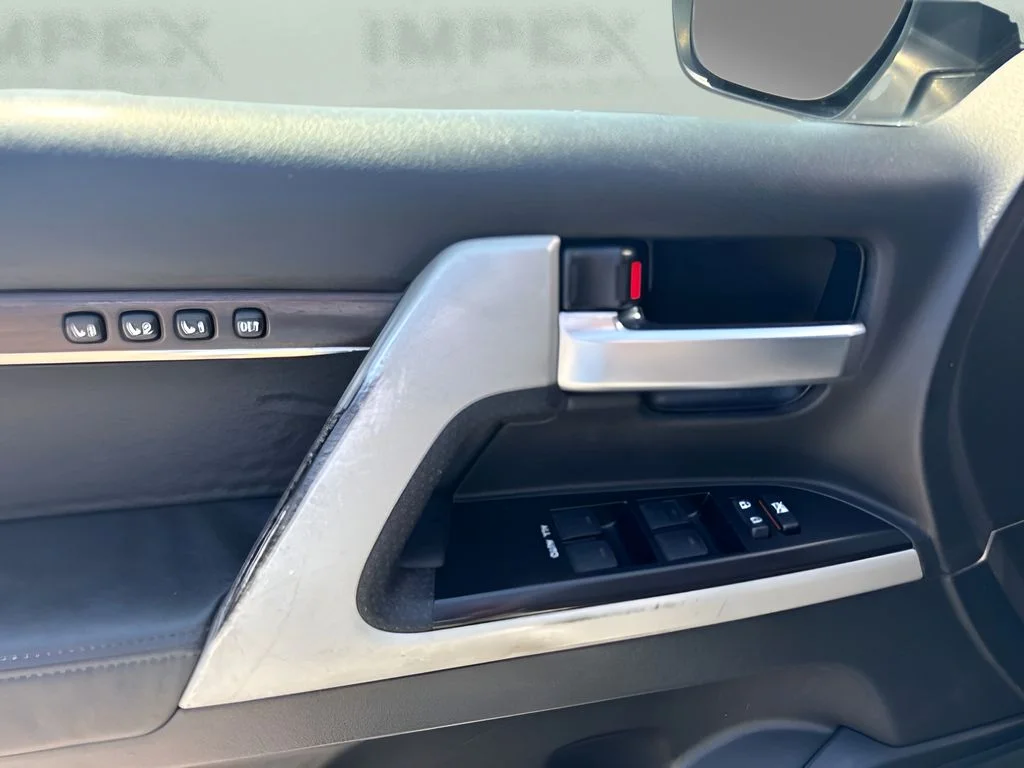 Used 2016 Silver Toyota Base image 22