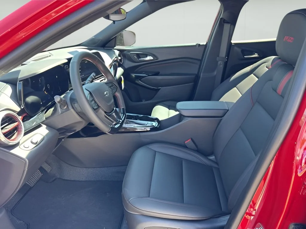 2026 Chevrolet Trax RS - Photo 7