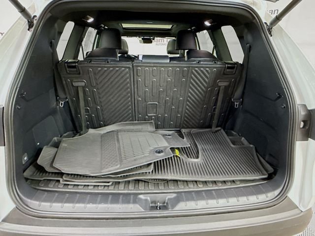 Used 2024 Beige Toyota MAX Platinum image 27