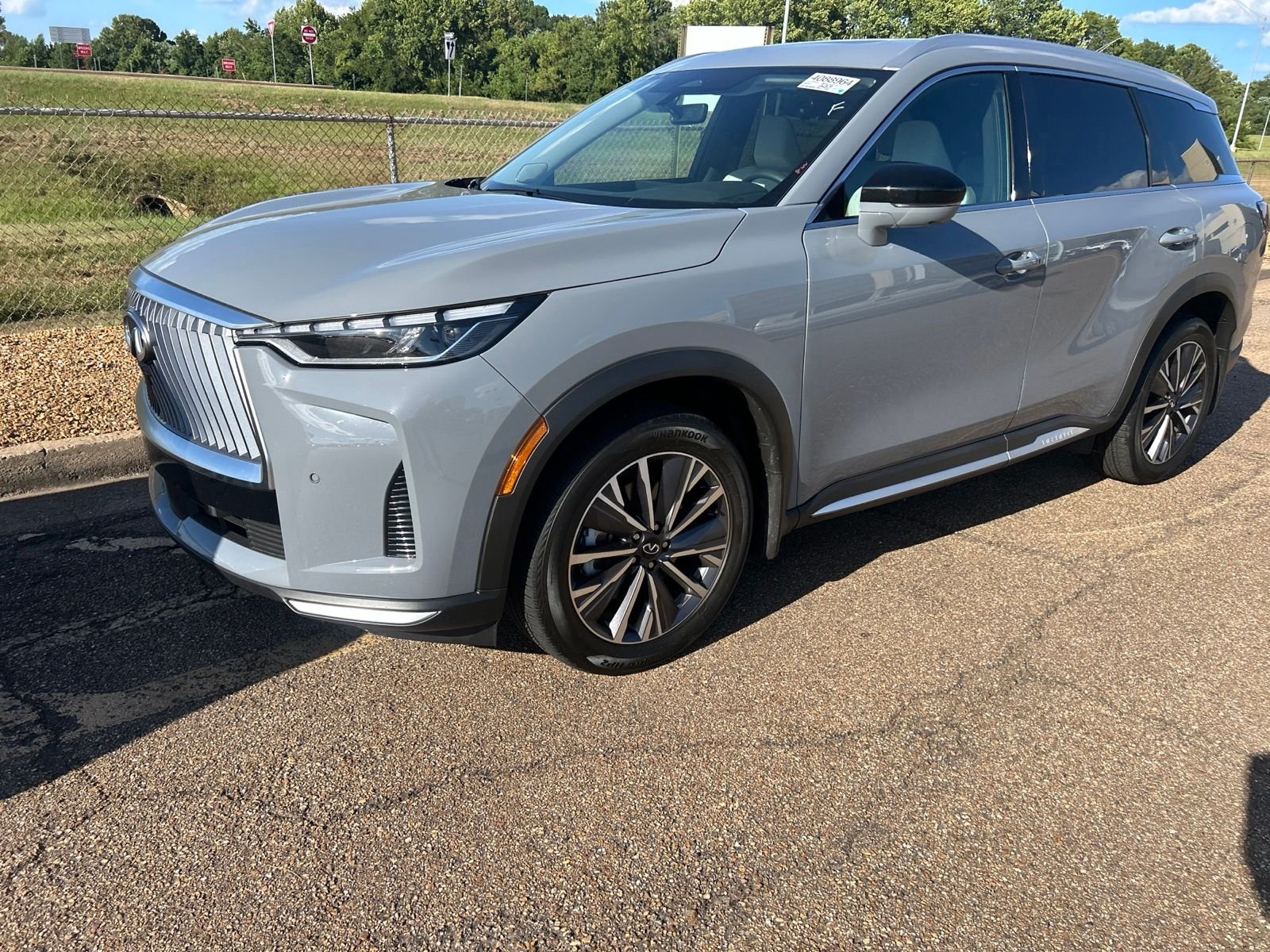 Certified Used 2026 Gray INFINITI LUXE image 2
